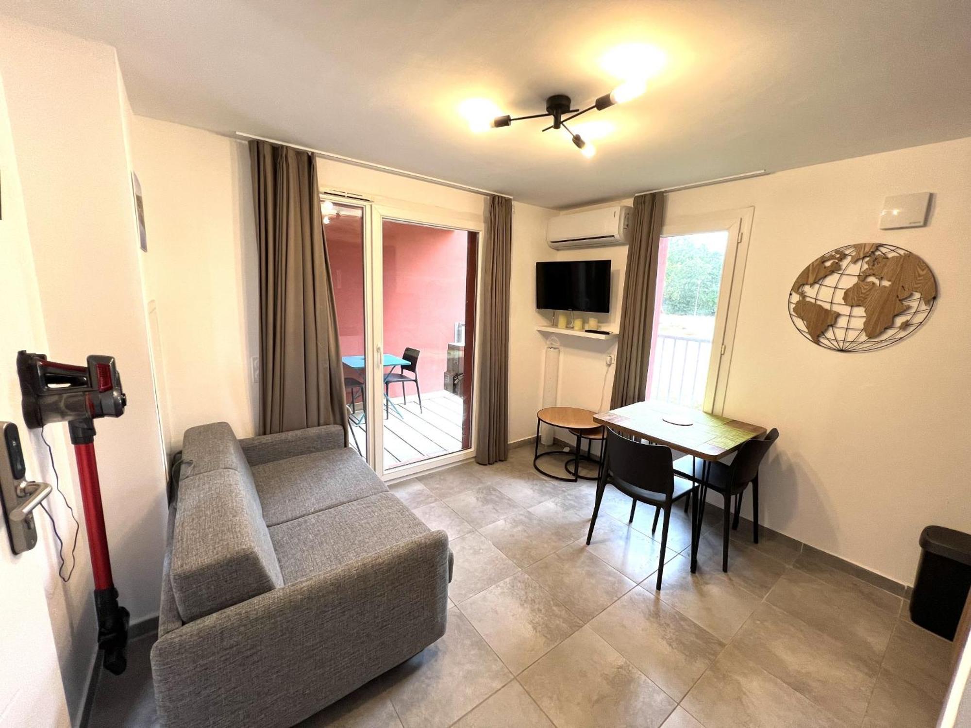 Residence Hoteliere Les Hameaux De Saint Cyprien 25 M2 Lecci Exterior foto